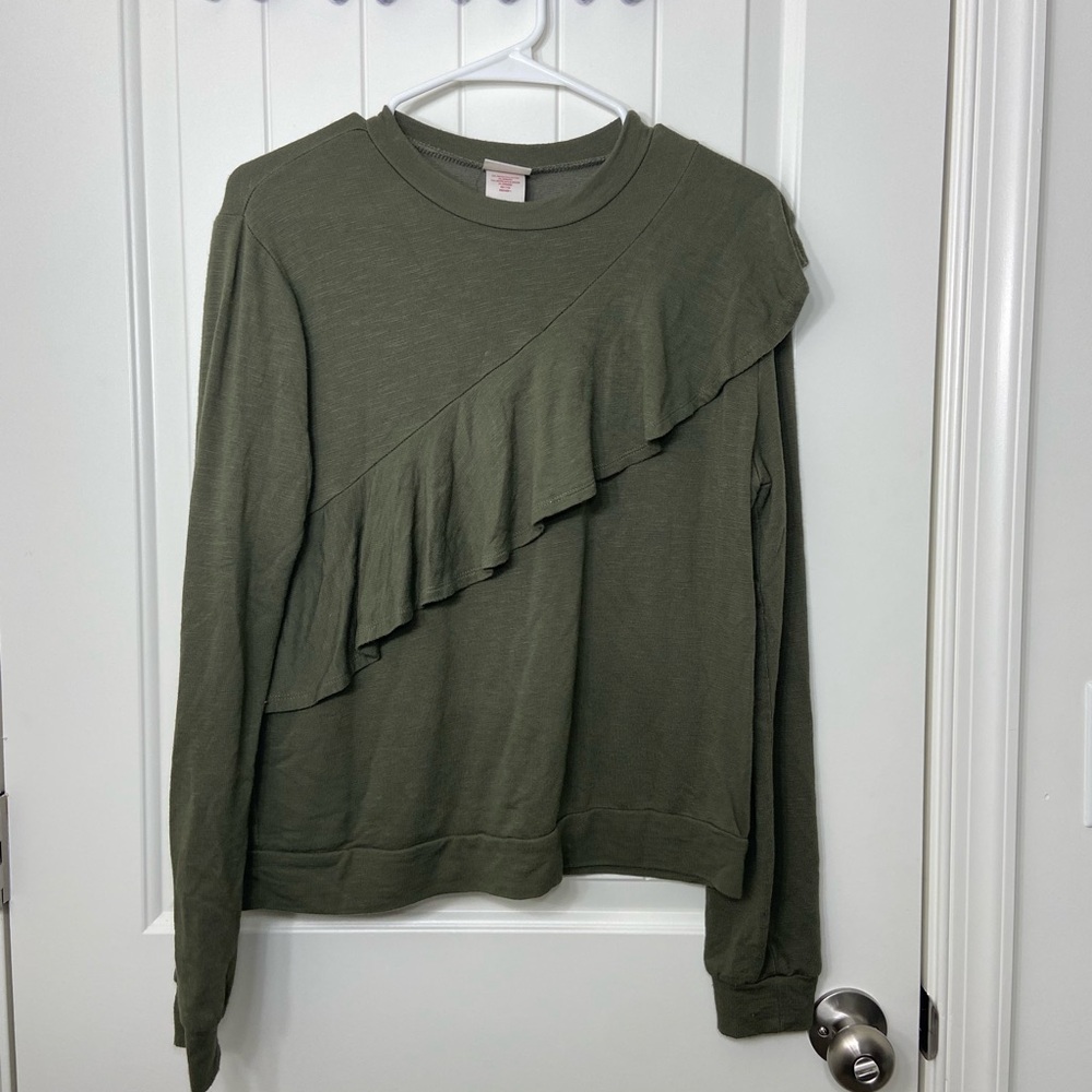 NWOT Mossimo Supply Co women’s‎ olive green ruffle long sleeve soft knit top M